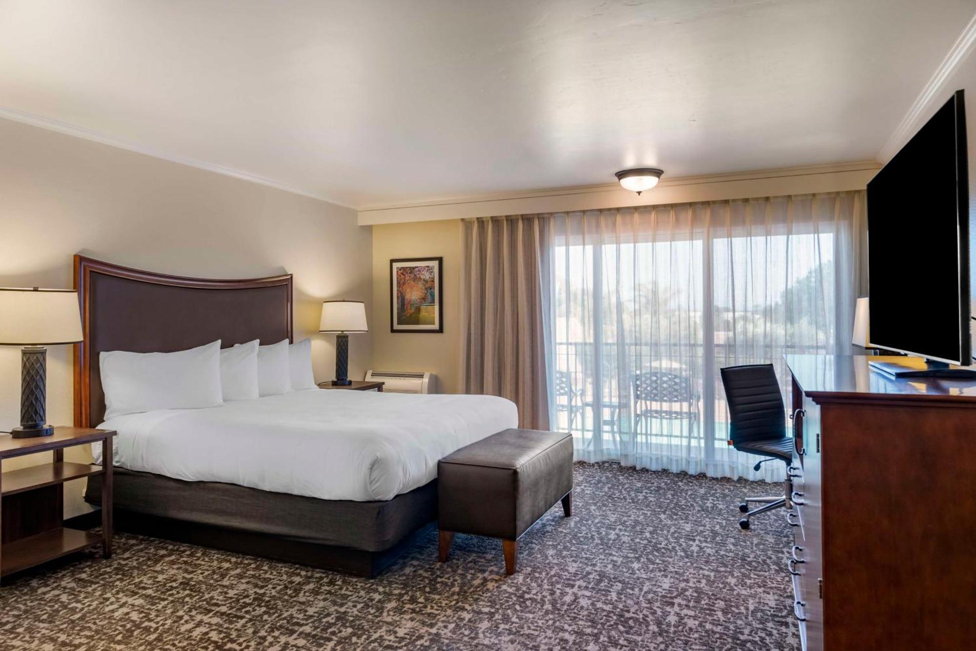 Best Western Plus Royal Oak Hotel San Luis Obispo Exterior photo
