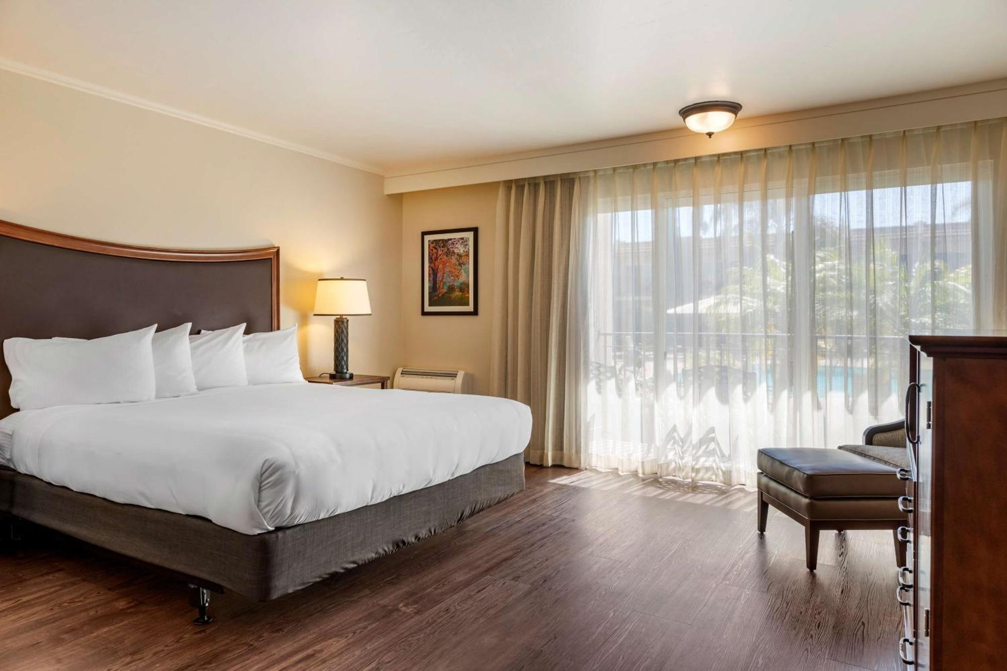 Best Western Plus Royal Oak Hotel San Luis Obispo Exterior photo