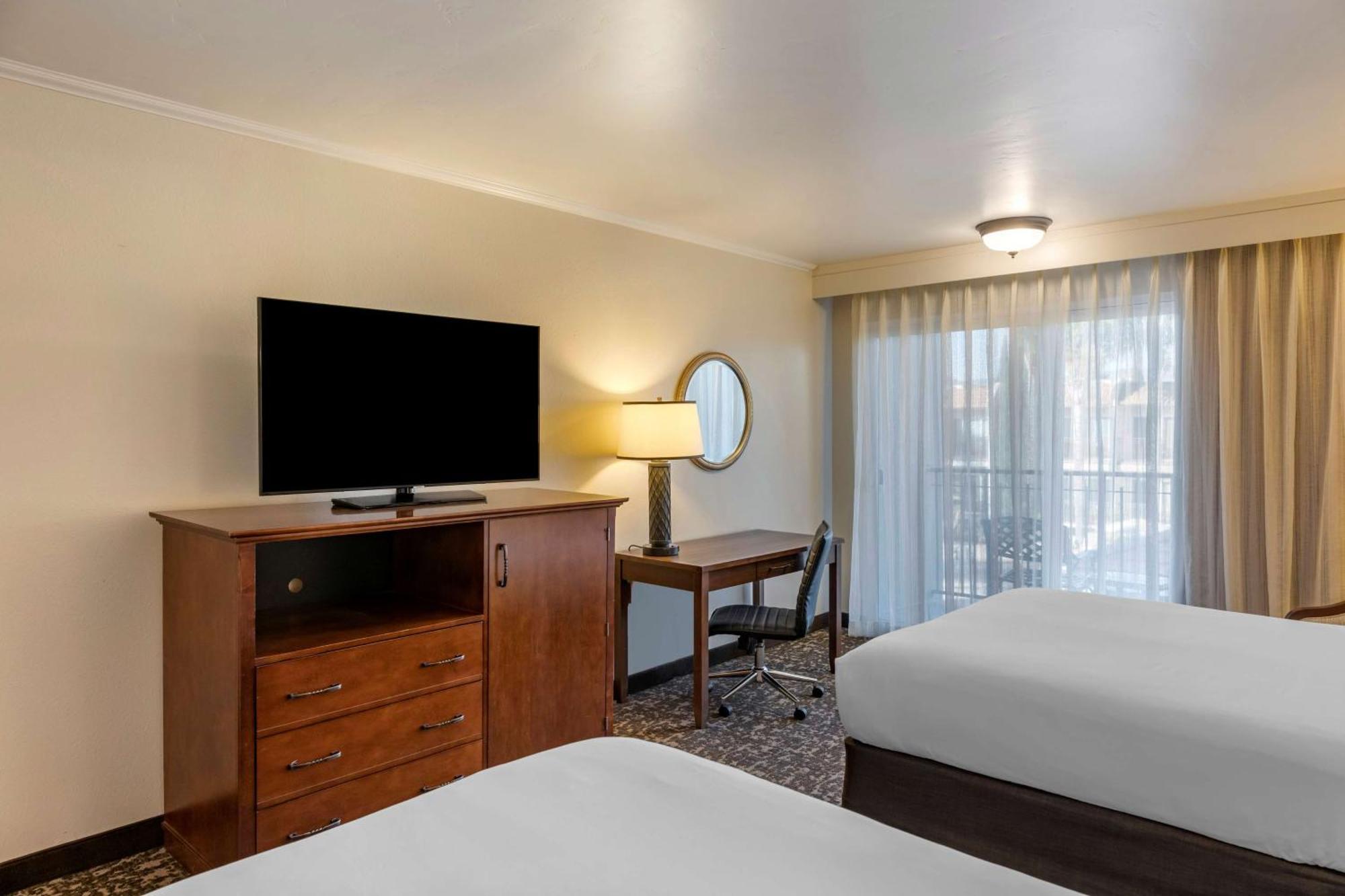 Best Western Plus Royal Oak Hotel San Luis Obispo Exterior photo