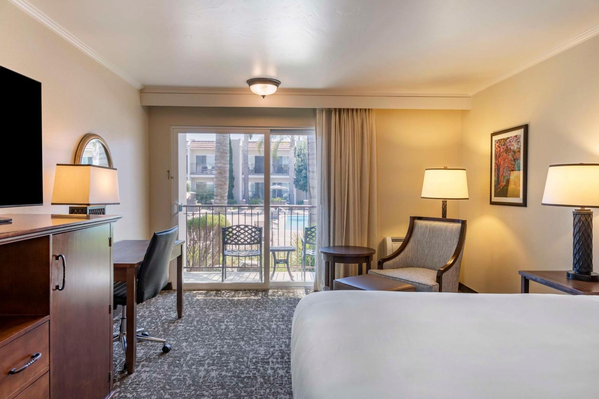 Best Western Plus Royal Oak Hotel San Luis Obispo Exterior photo
